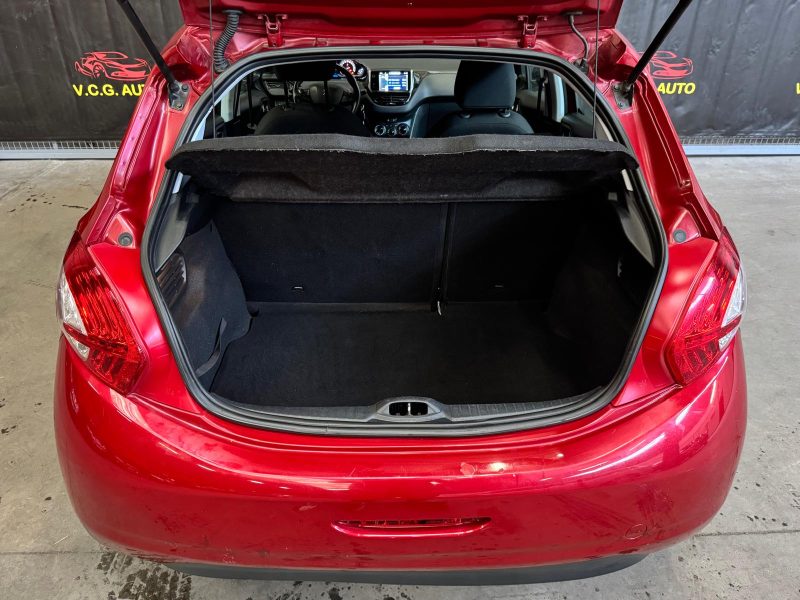 PEUGEOT 208 1.2 VTi 82 Active 