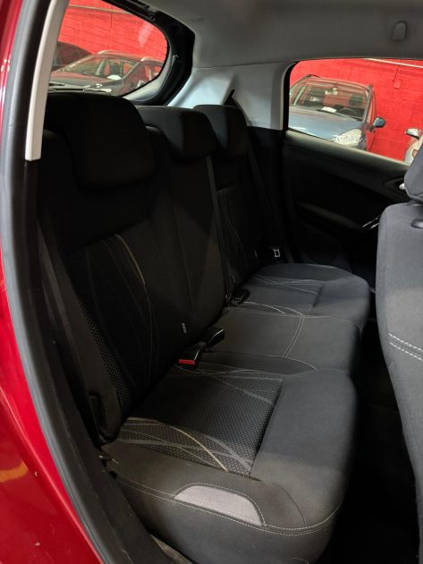 PEUGEOT 208 1.2 VTi 82 Active 