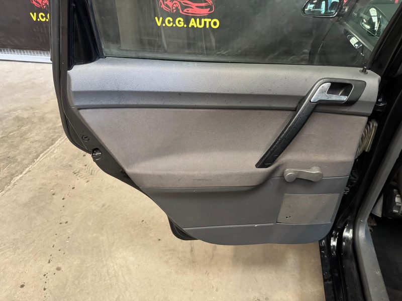 VOLKSWAGEN POLO 1.4i 80 Confortline