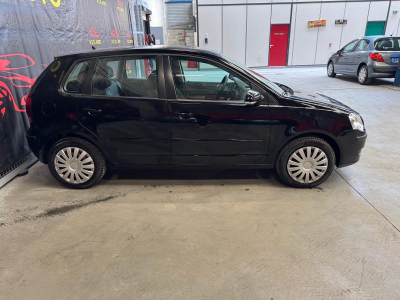 VOLKSWAGEN POLO 1.4i 80 Confortline