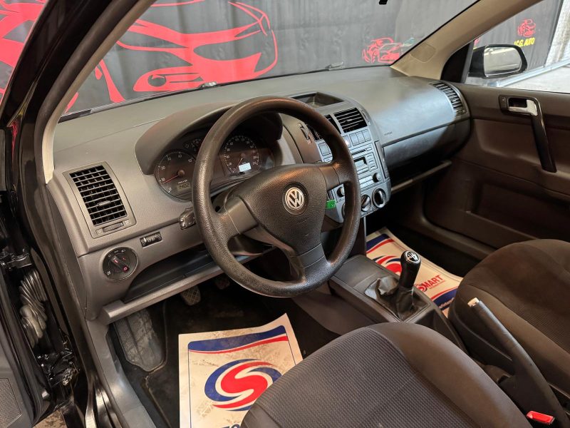 VOLKSWAGEN POLO 1.4i 80 Confortline