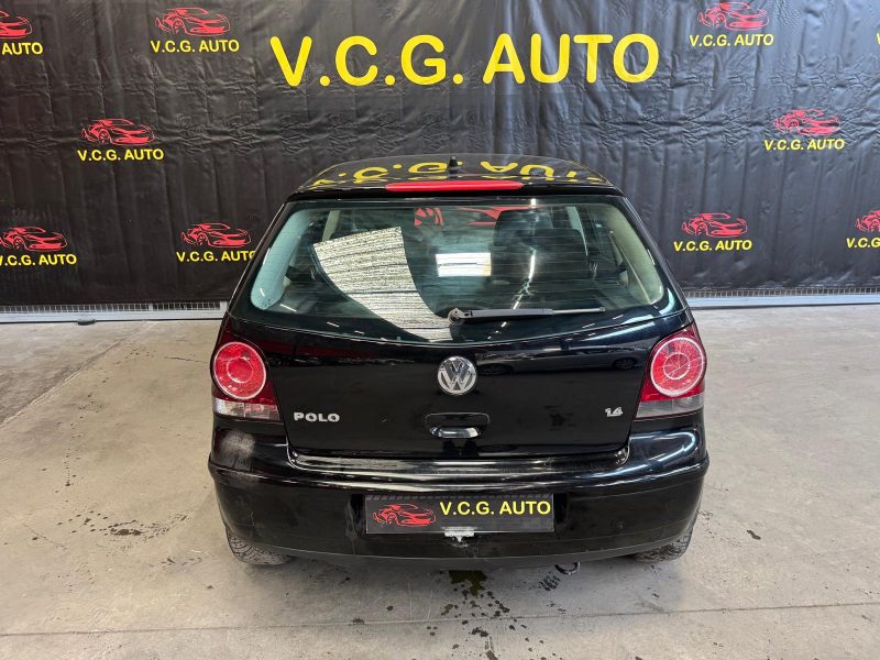 VOLKSWAGEN POLO 1.4i 80 Confortline