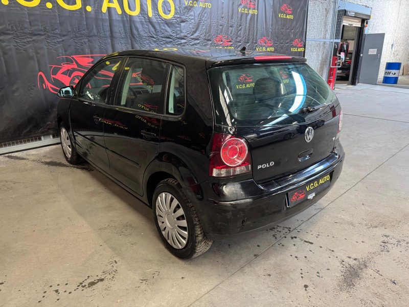 VOLKSWAGEN POLO 1.4i 80 Confortline