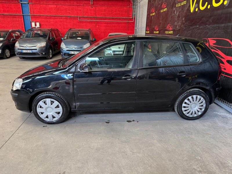 VOLKSWAGEN POLO 1.4i 80 Confortline