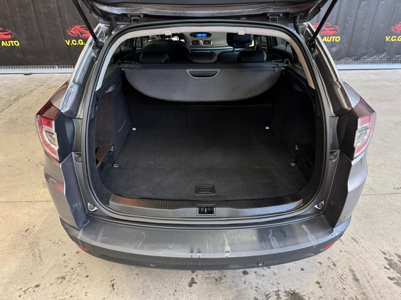 RENAULT MEGANE ESTATE 1.9 DCI 130 Privilege 