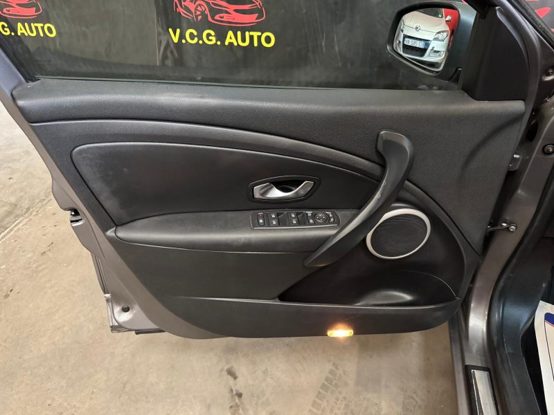 RENAULT MEGANE ESTATE 1.9 DCI 130 Privilege 