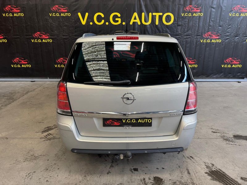 OPEL ZAFIRA 1.9 CDTI 120 Cosmo Pack 