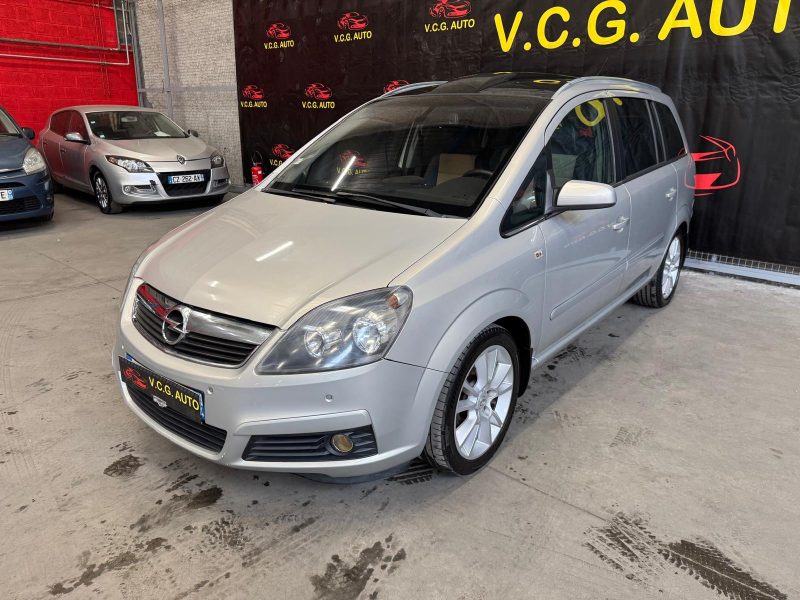 OPEL ZAFIRA 1.9 CDTI 120 Cosmo Pack 