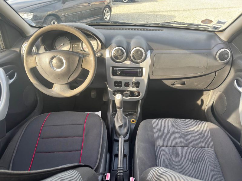 DACIA SANDERO 2011