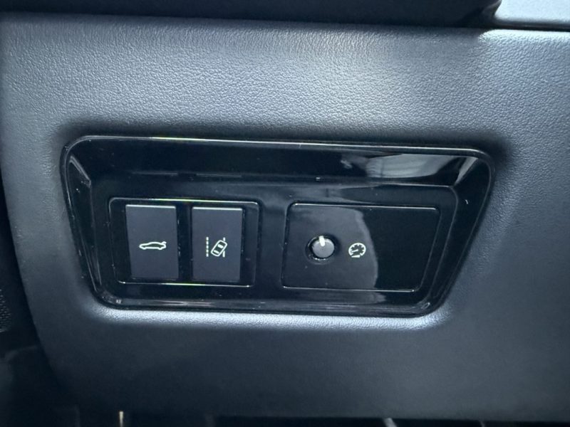 JAGUAR XF 2.0D E-PERFORMANCE 163 CUIR / TOIT OUVRANT / SIEGES CHAUFFANTS