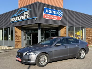 JAGUAR XF 2.0D E-PERFORMANCE 163 CUIR / TOIT OUVRANT / SIEGES CHAUFFANTS