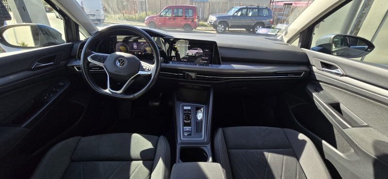 VOLKSWAGEN GOLF  2020