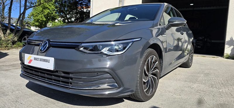 VOLKSWAGEN GOLF  2020