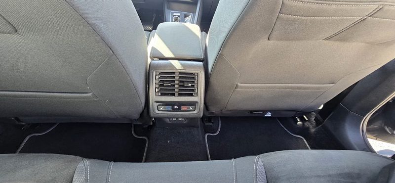 VOLKSWAGEN GOLF  2020