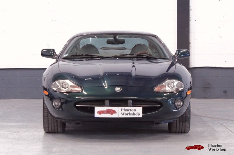 JAGUAR XK8 COUPE 4.0L 