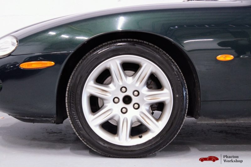 JAGUAR XK8 COUPE 4.0L 