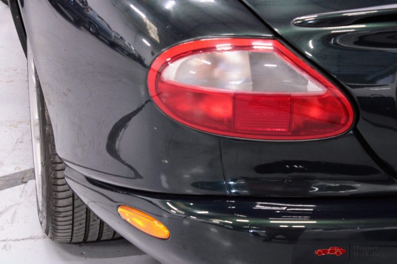 JAGUAR XK8 COUPE 4.0L 