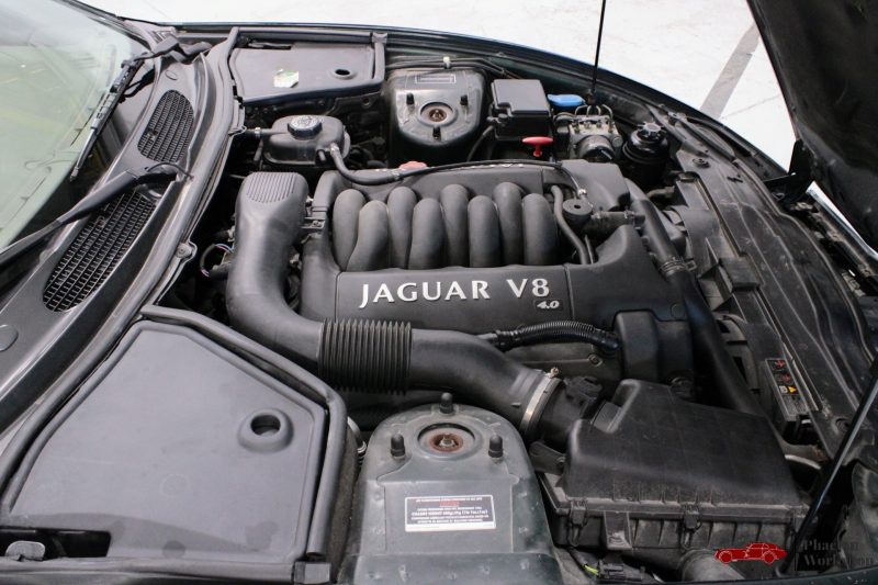 JAGUAR XK8 COUPE 4.0L 