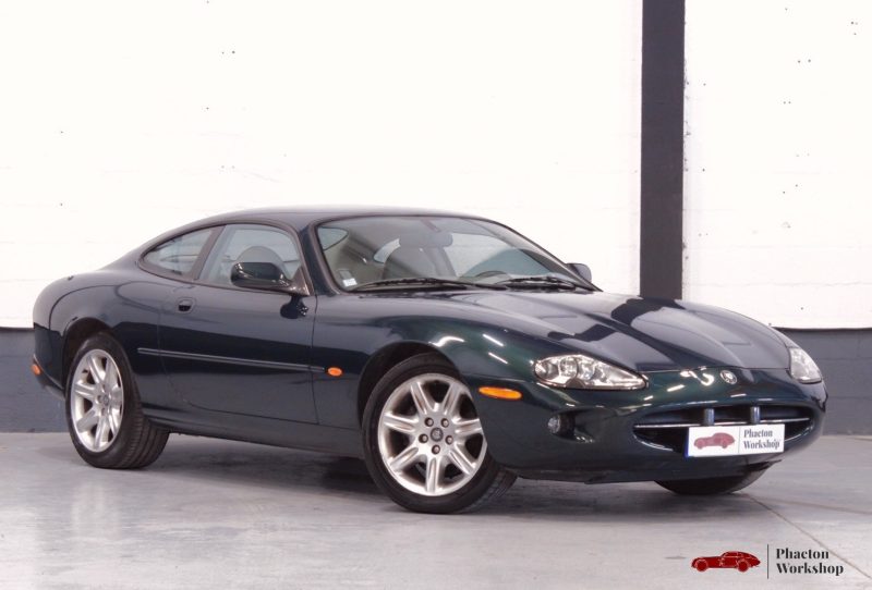 JAGUAR XK8 COUPE 4.0L 