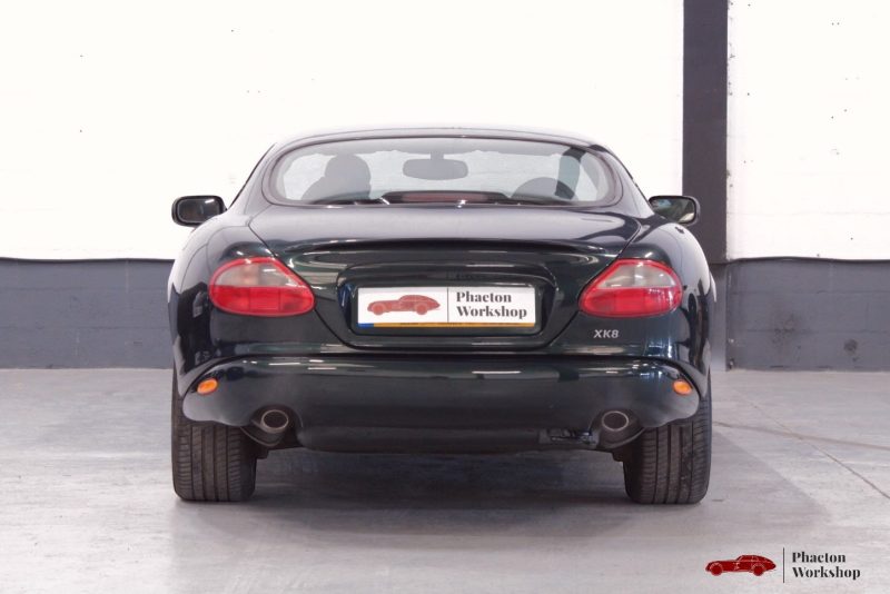 JAGUAR XK8 COUPE 4.0L 