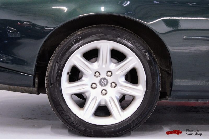 JAGUAR XK8 COUPE 4.0L 