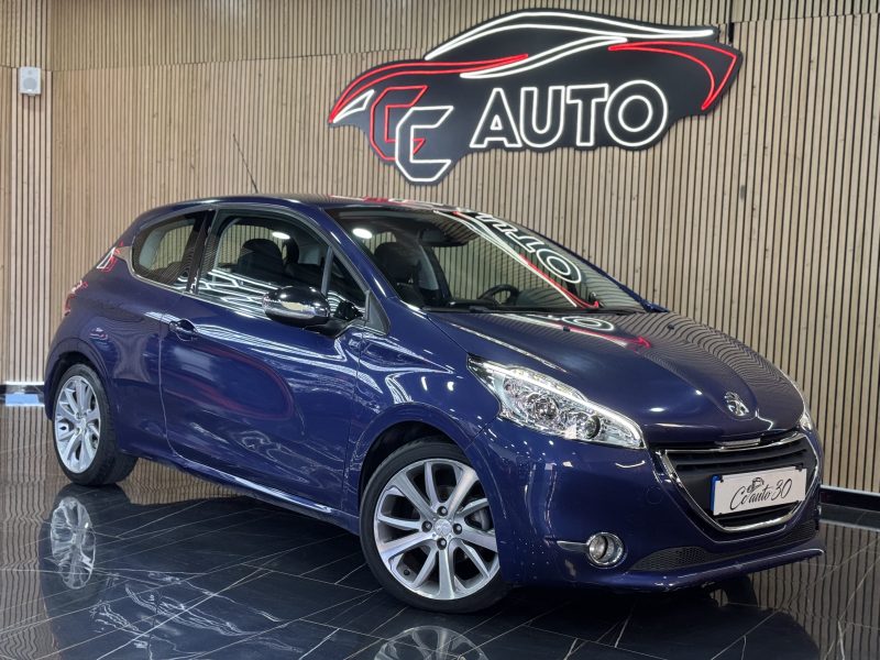 PEUGEOT 208  2012