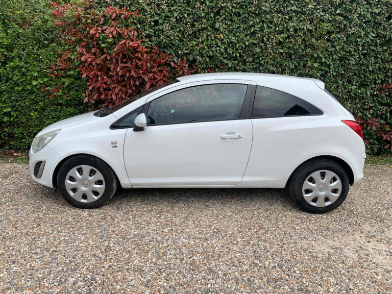 OPEL CORSA 2012