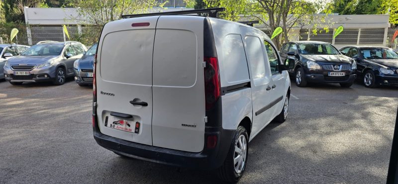 Renault Kangoo 1.5 dCi - 70 CH, Blanc, 5 cv, 3portes + porte latéral, *Galerie de toit*, *Clim*, *Bl