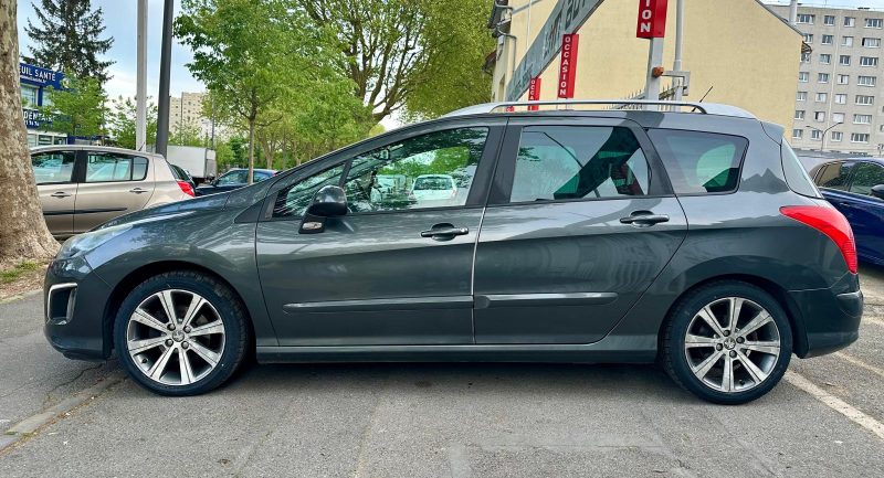 PEUGEOT 308 2012
