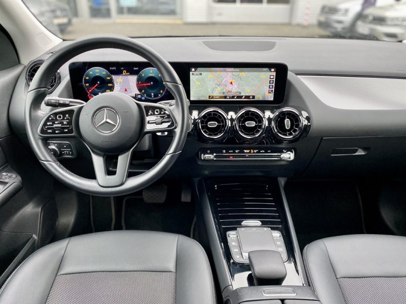 MERCEDES GLA II 2.0 200 D 150 BUSINESS LINE