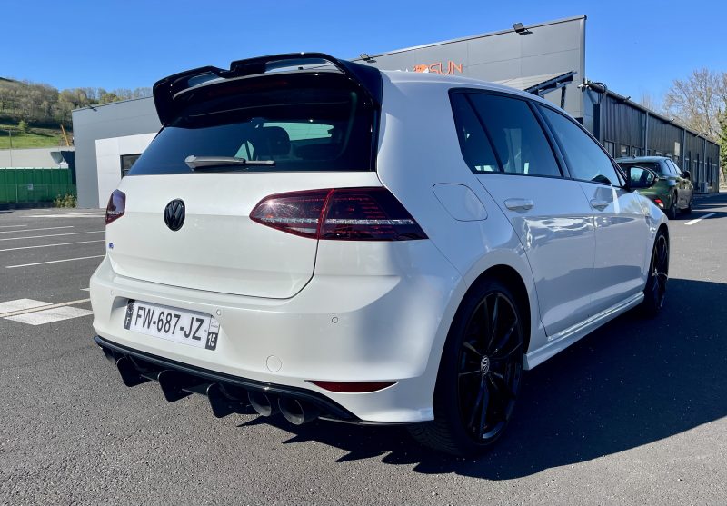 Volkswagen GOLF 7 R 300 ch - Carnet complet - Configuration rare - Garantie 12 mois -