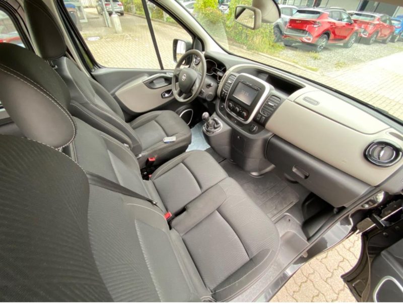 NISSAN NV300 2018 1.6 Dci 145CV 6 Places / Moteur à Chaine / Etat Neuf