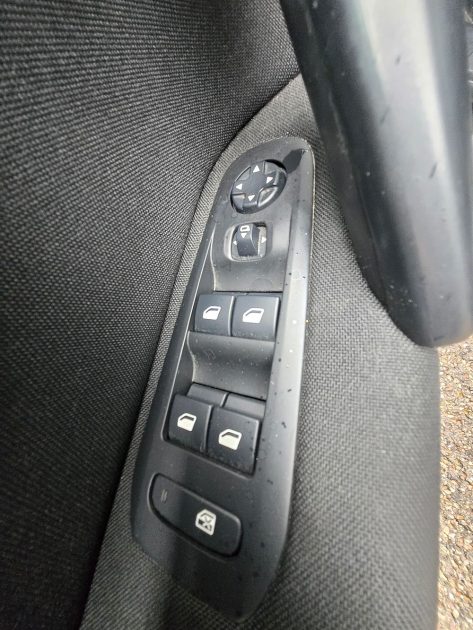 PEUGEOT 308 SW BLUEHDI 130CH S&S BVM6 ACTIVE  BUSINESS