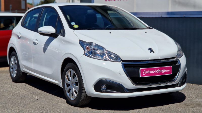 PEUGEOT 208 2019