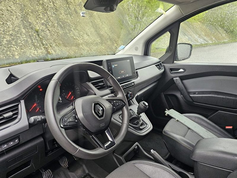 RENAULT KANGOO 2021