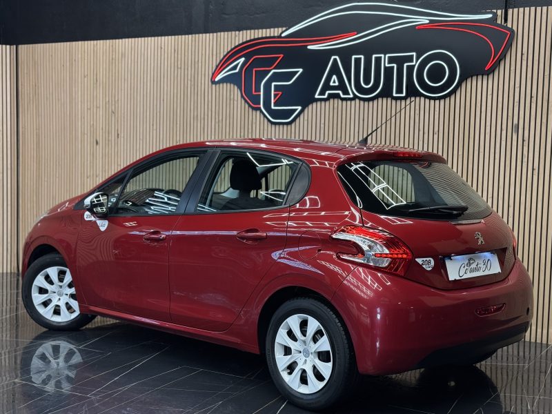 PEUGEOT 208 2015