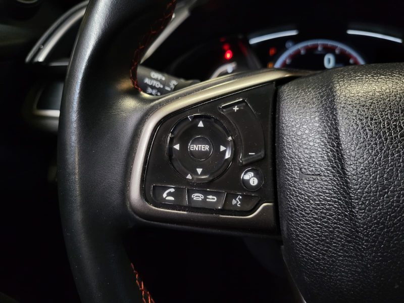 HONDA CIVIC 1.0 VTEC 127 CV SPORT LINE / TOIT OUVRANT / SIEGES CHAUFFANTS / CAMERA DE RECUL / ANGLE 