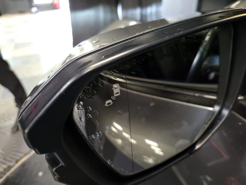 HONDA CIVIC 1.0 VTEC 127 CV SPORT LINE / TOIT OUVRANT / SIEGES CHAUFFANTS / CAMERA DE RECUL / ANGLE 