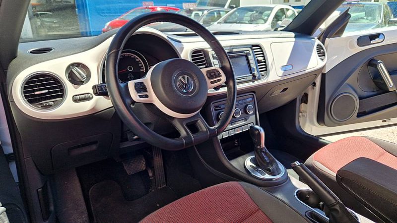 VOLKSWAGEN COCCINELLE 2013