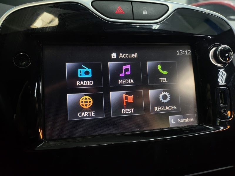 RENAULT CLIO IV 1.5 dCi 90cv Business EDC6 / FAIBLE KILOMETRAGE