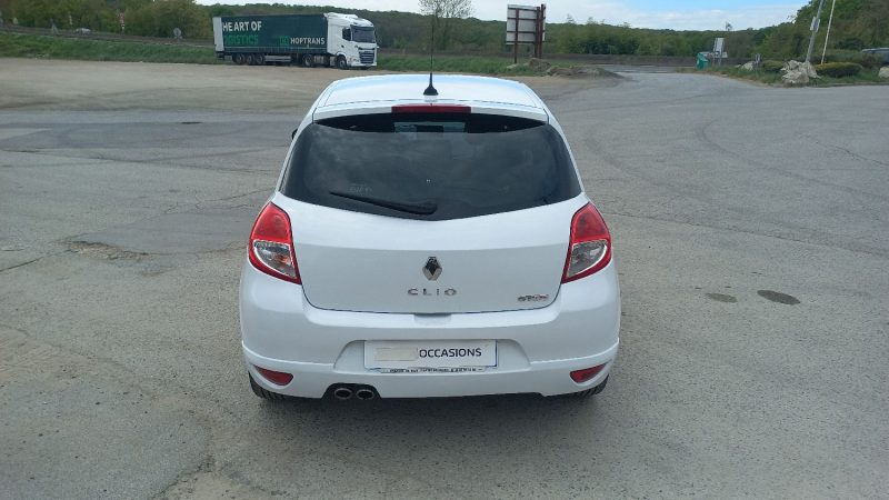 RENAULT CLIO 3 1.5 DCI GT 2009