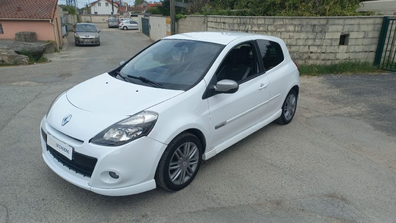 RENAULT CLIO 3 1.5 DCI GT 2009