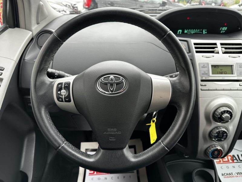 TOYOTA YARIS II 2008