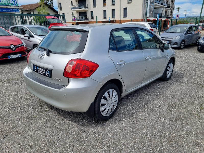 TOYOTA AURIS 2009