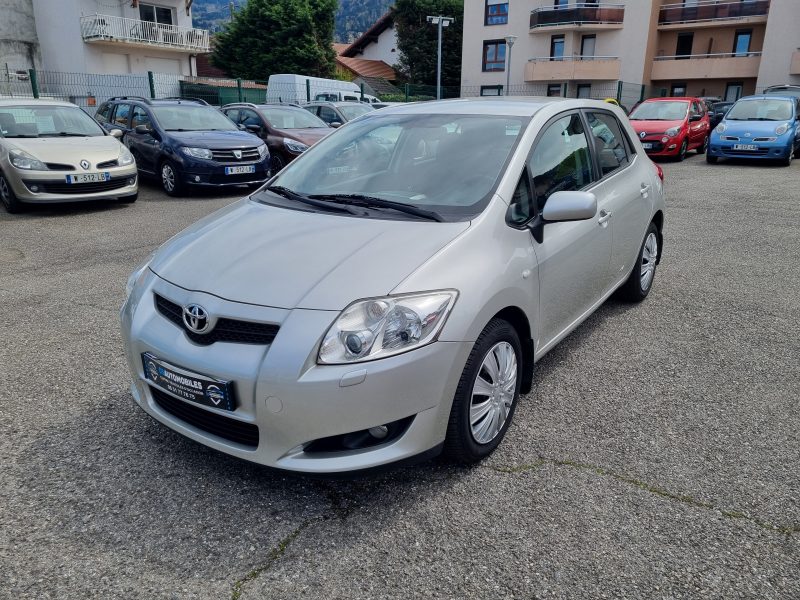 TOYOTA AURIS 2009