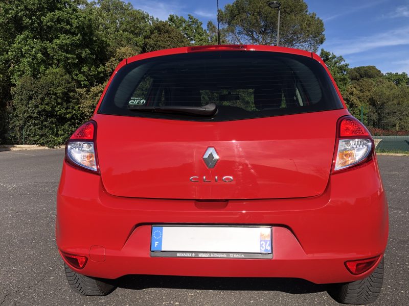 RENAULT CLIO 3 ph. 2 / 1.2 16V 1ère Main "Yahoo"