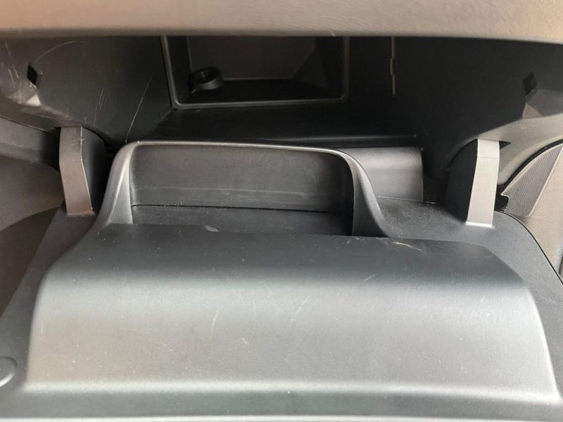 PEUGEOT 208 Active 1.5 BlueHDI 100 ch Apple CarPlay / Caméra de recul