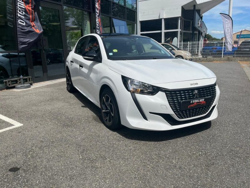 PEUGEOT 208 Active 1.5 BlueHDI 100 ch Apple CarPlay / Caméra de recul