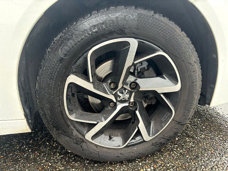 PEUGEOT 208 1.5 Blue HDI 100 cv 