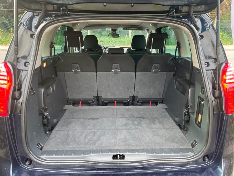 PEUGEOT 5008 1.6HDI 112CV